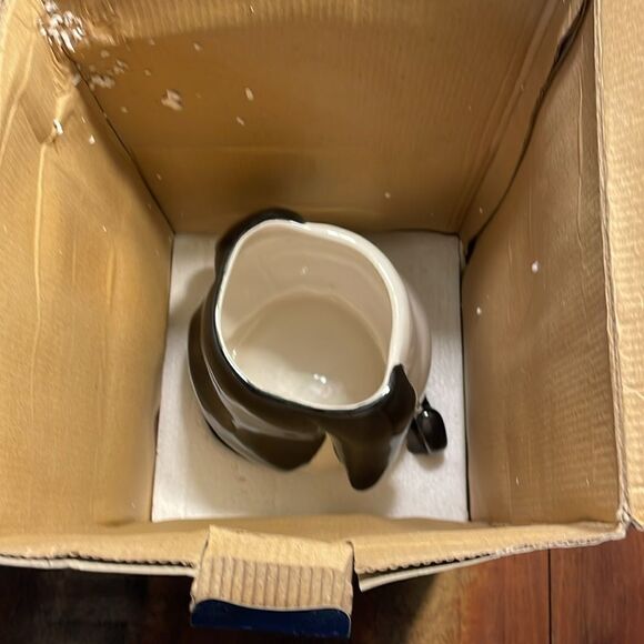 Pfaltzgraff Penguin Skate Red White Black Cookie Jar In Box- Box Has Damage - Picture 12 of 13